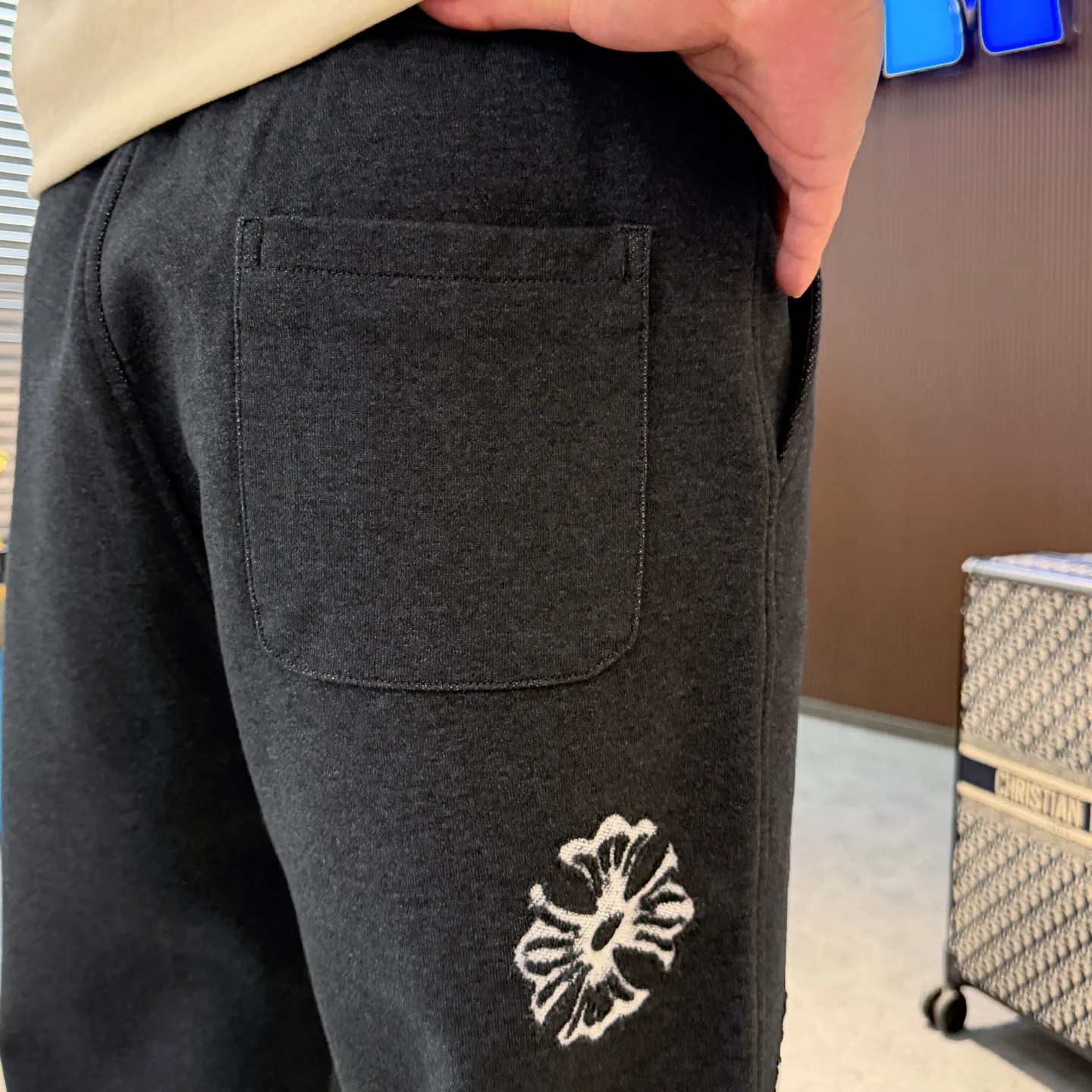 【 】 2026 ， ，Original ， ， ， 🪡 logo， ， ， ， Sizes：M-3XL